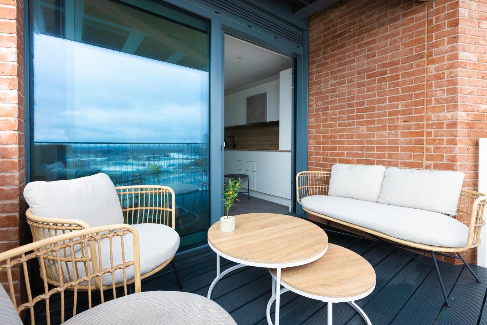 Modern 2bd Flat In Canary Wharf With And River Views Apartment *